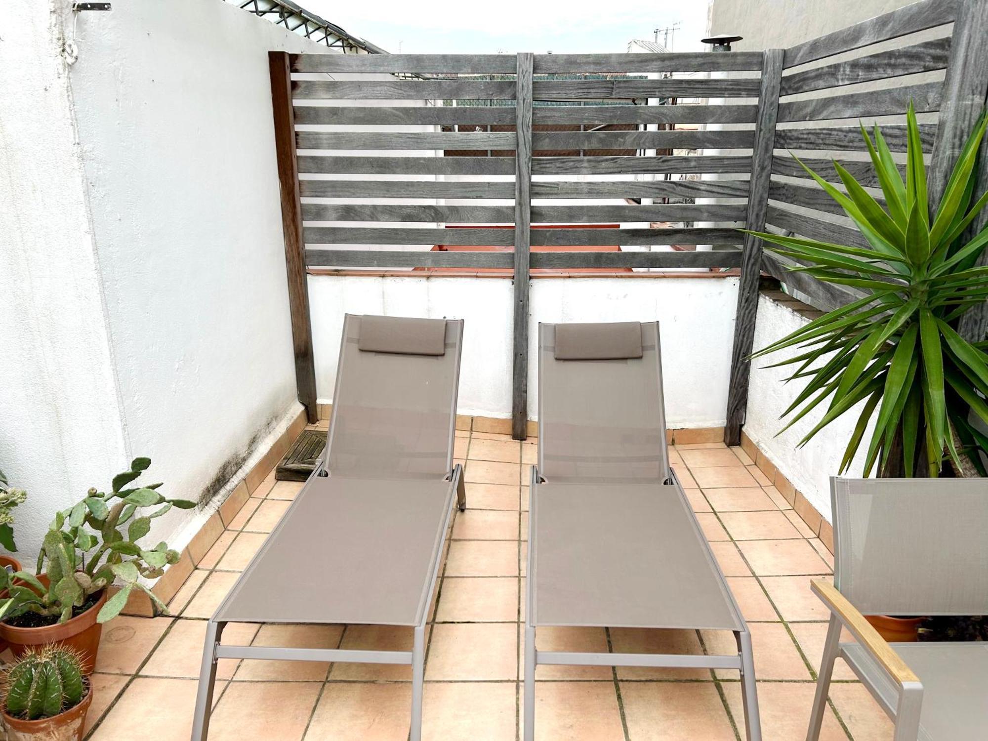 Atic Trobador Apartment Barcelona